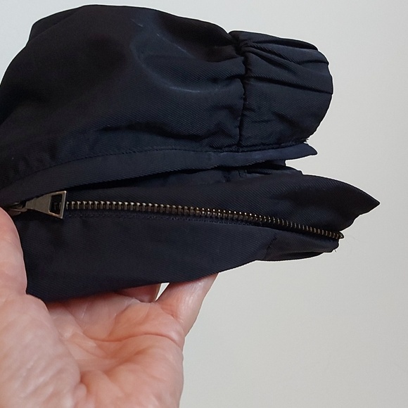 Vince Jogger Style Pants with Faux Leather Waist and Zippered Ankles Size S - Picture 4 of 8